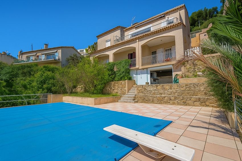 Villa-St-Mandrier-Soleiadou-immo